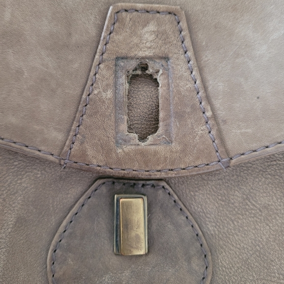 CNP Cut N' Paste LA cross body leather bag - Picture 6 of 6